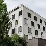 Spacious Studio in Smíchov by Prague Days