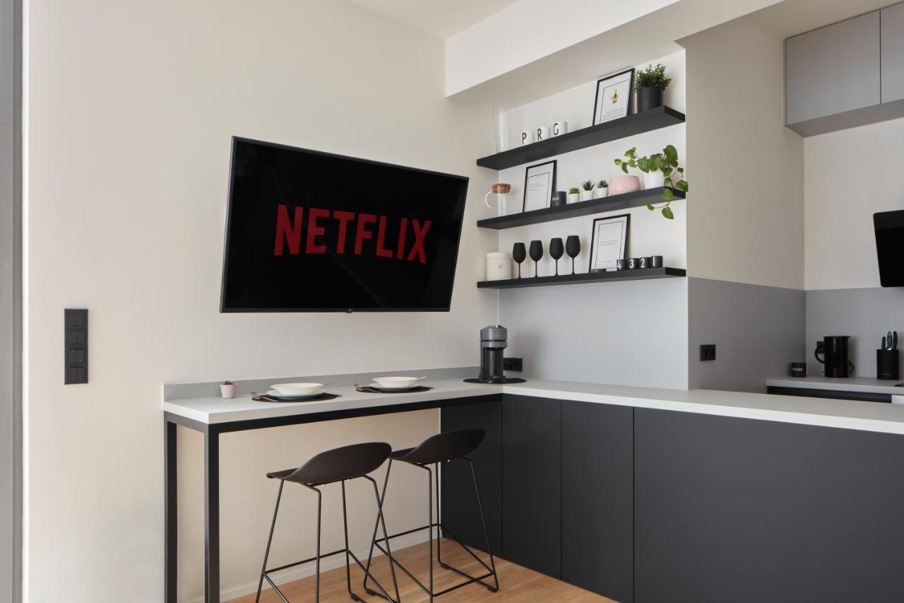 Apartment Days - Premium W Stunning Terraces - Easy Access Prague
